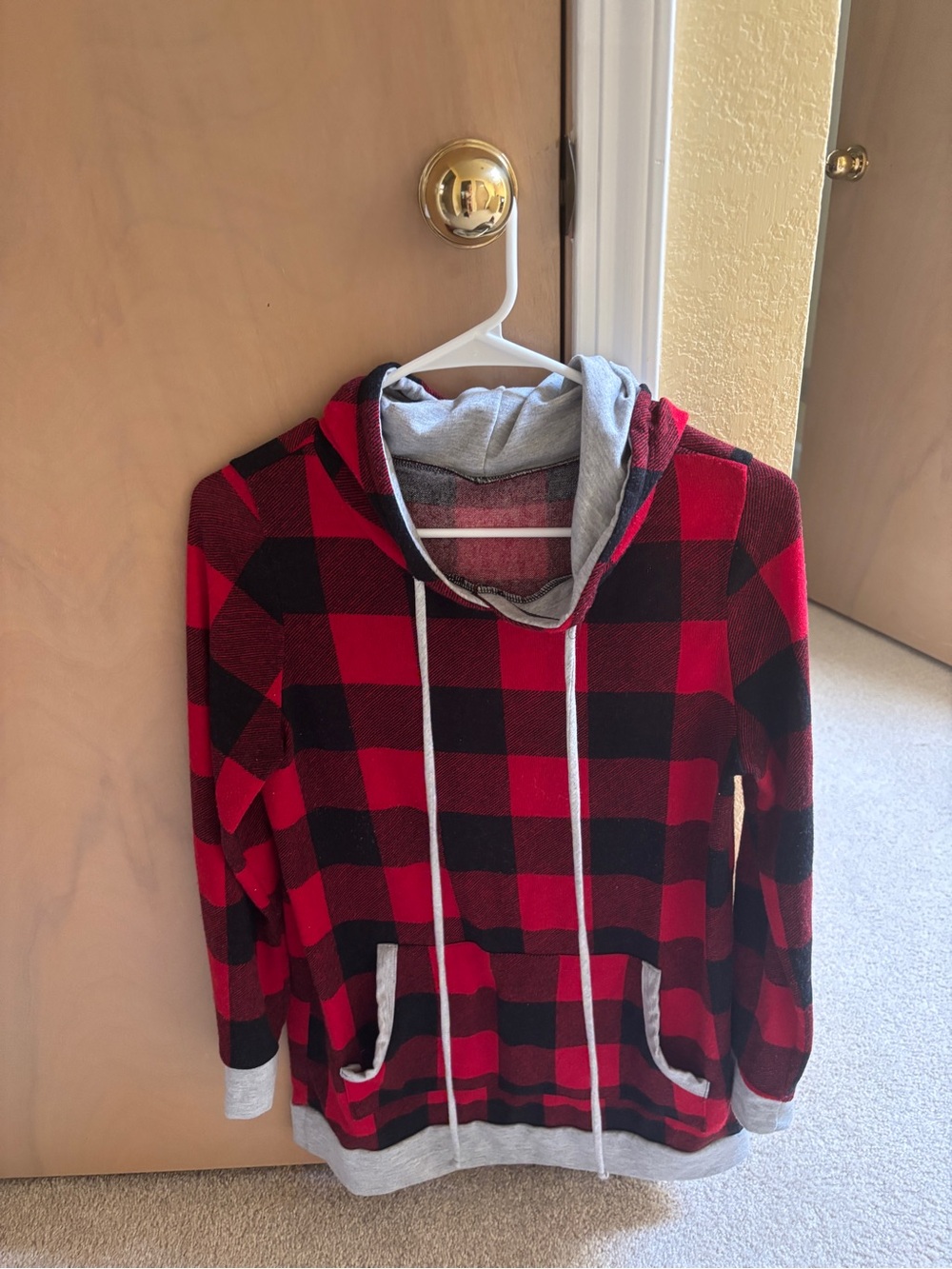 Red & Black Buffalo Plaid Hooded Pullover